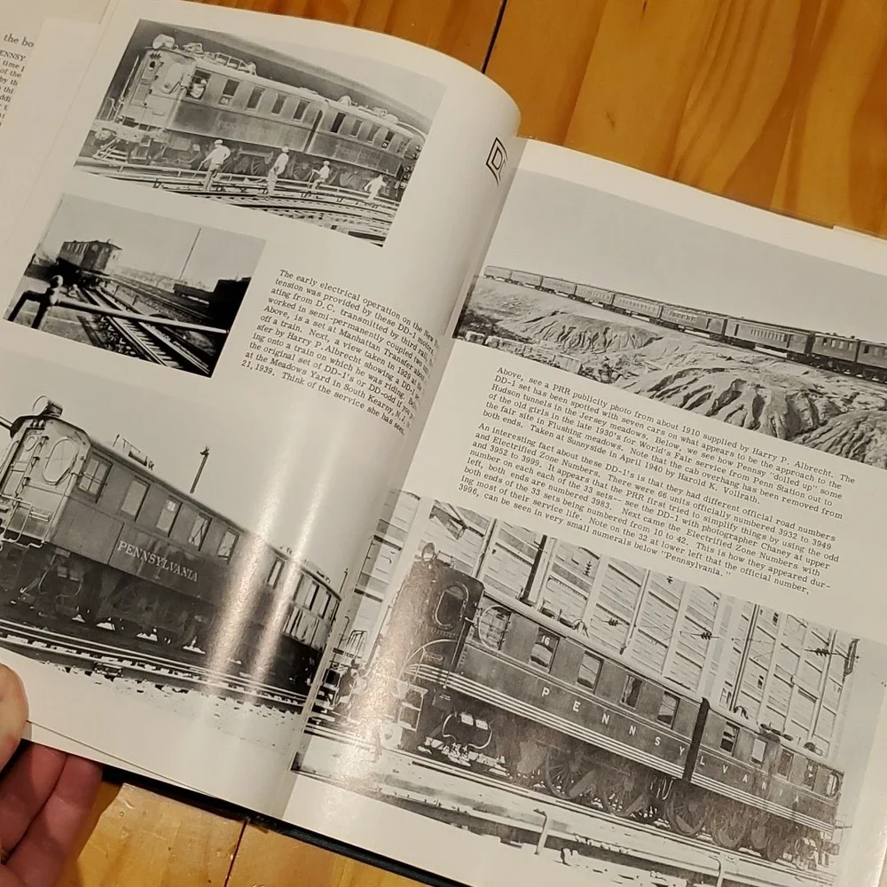 2 Pennsylvania‎ Railroad coffee table books